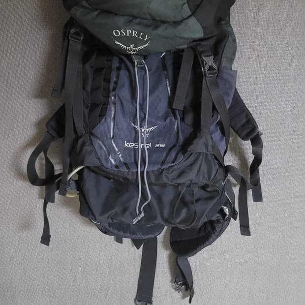 오스프리 28리터 백팩