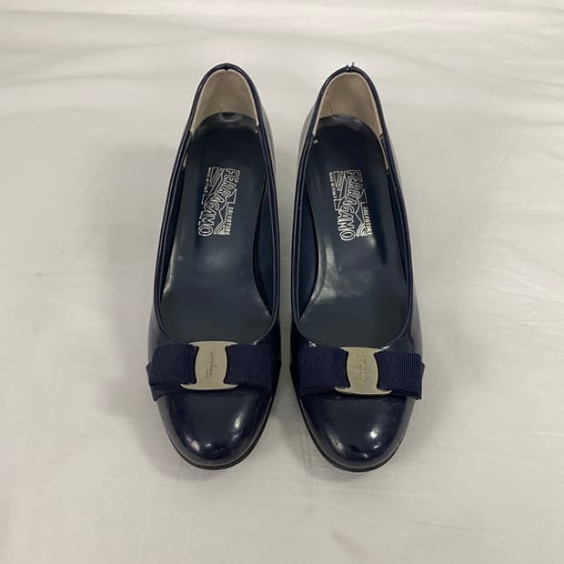 페라가모 바라 펌프스 힐 37 1/2