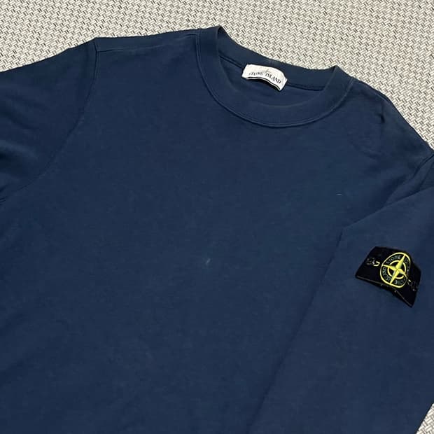 스톤아일랜드 맨투맨