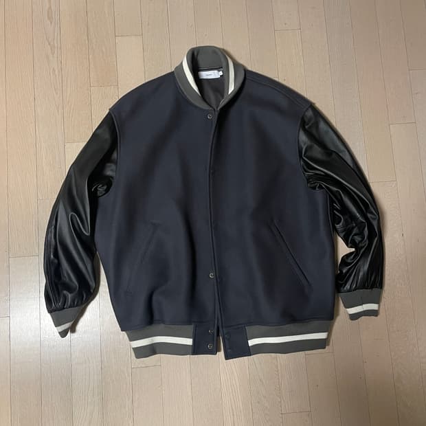 그라프페이퍼 바시티