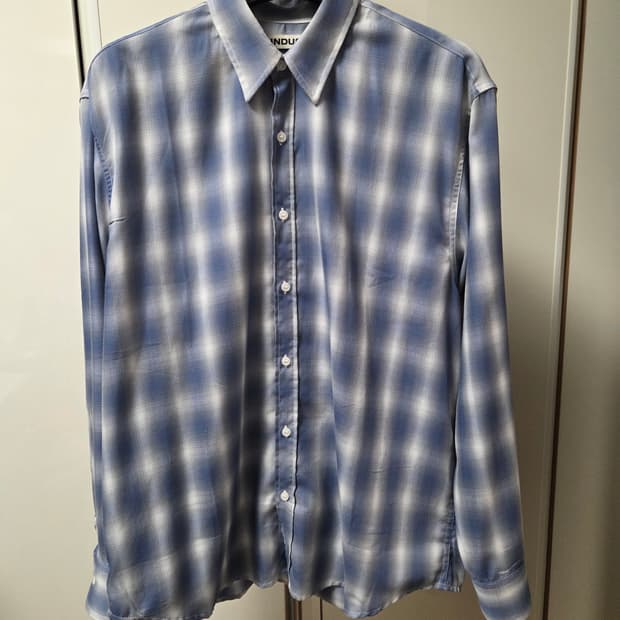 인더스트 옴브레 셔츠 블루