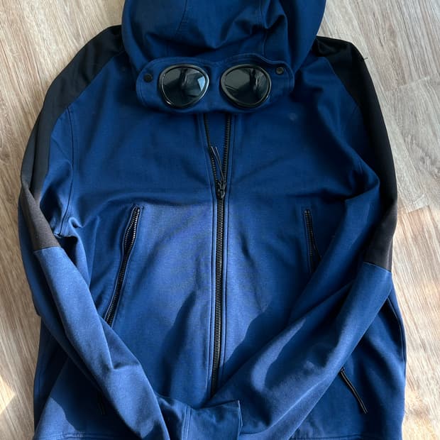 CP 컴퍼니 고글 후드집업