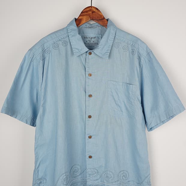  LIFE IS GOOD embroidered shirt