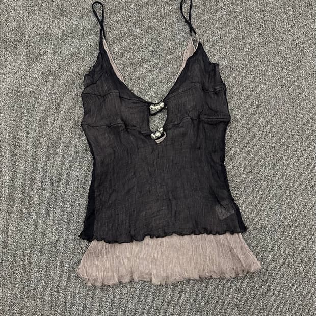 M)oops vintage 비즈 디테일 컷아웃 시스루 나시