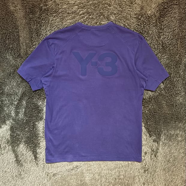 [M] Y-3 요지 야마모토 클래식 텍스쳐드 백 로고 티셔츠