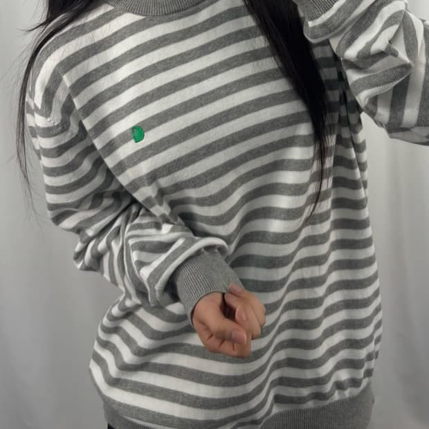 칼하트 그레이 스트라이프 니트