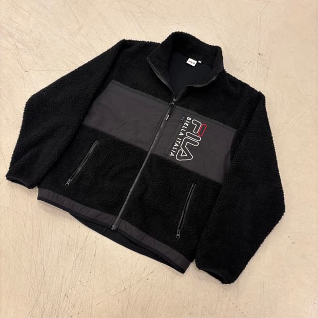 휠라 빅로고 블랙 플리스 집업
