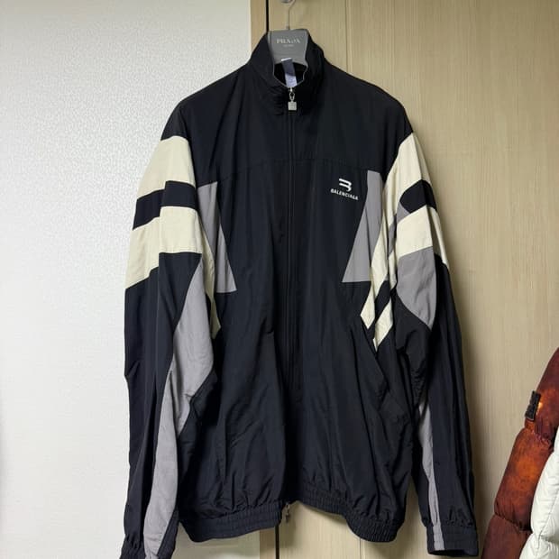 [46] 발렌시아가 스포티 B 트랙자켓 바람막이 자켓