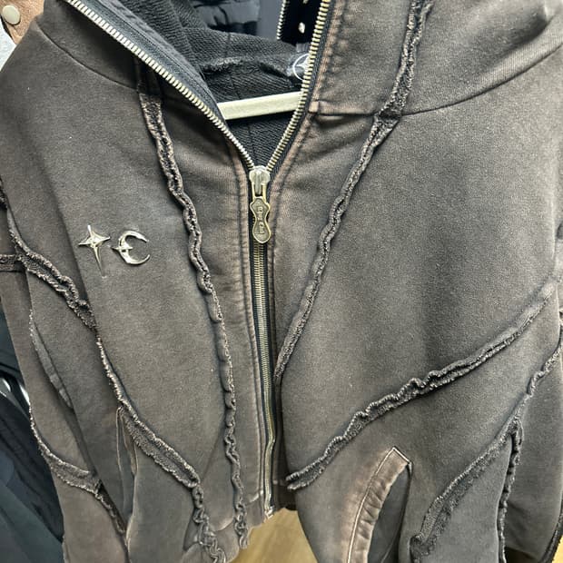 떠그클럽 글래디에이터 후드집업 판매합니다