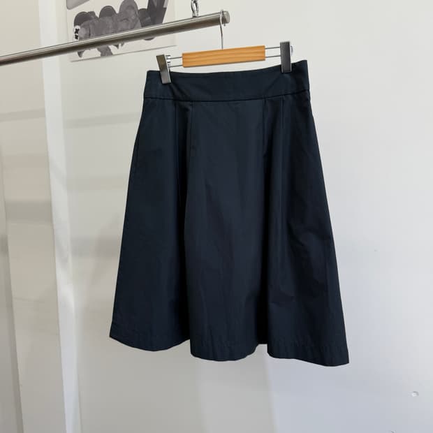 마가렛호웰 스커트