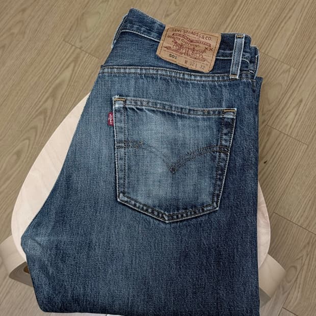 (W32 x L32) vintage levi's 501