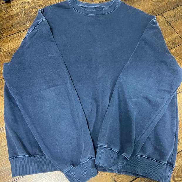 벌스데이수트 워싱맨투맨 L