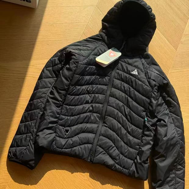 나이키 ACG 라바 플로우 써마핏 ADV 자켓 블랙 서밋 화이트