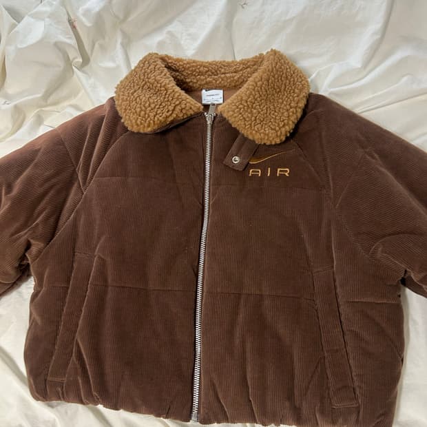 나이키 에어 써마핏 코듀로이 윈터 자켓 카카오 와우 - 아시아