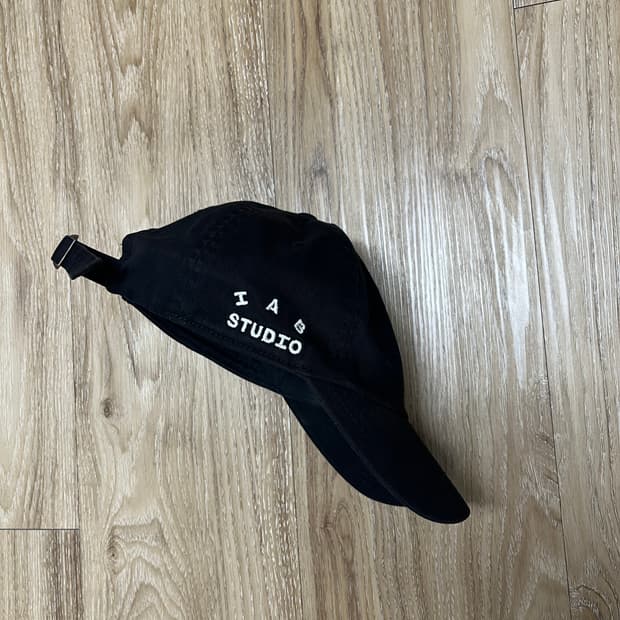 아이앱 스튜디오 볼캡