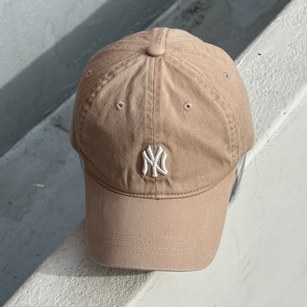 [8-13] MLB 엠엘비 뉴욕양키스 로고 아동 베이지 볼캡 모자