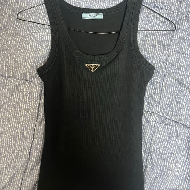 프라다 탱크탑 나시 prada
