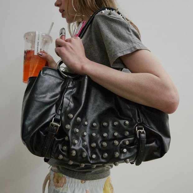 스컬프터 metal stud tote bag black