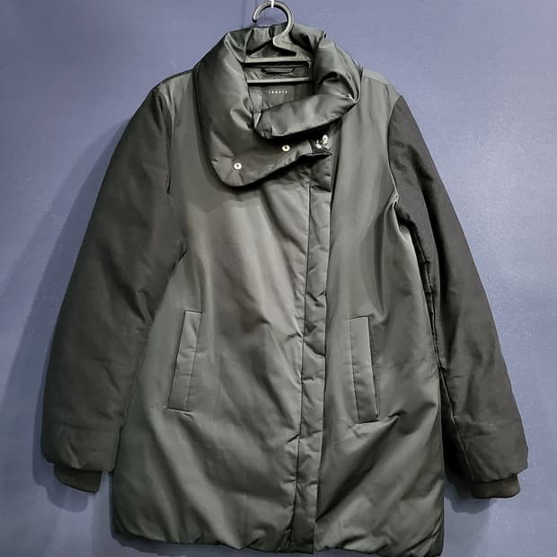 띠어리 다운패딩