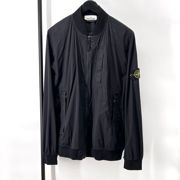 [XXL사이즈] 스톤아일랜드 봄버 스킨터치 집업 자켓 블랙