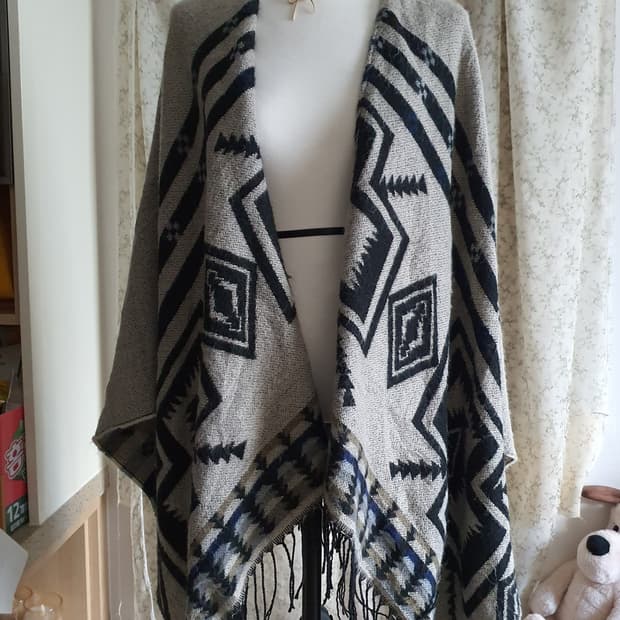 [히피룩] 에스닉 패턴 숄 가디건 폰초 스타일