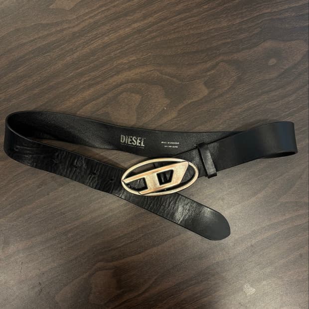 DIESEL Big Oval D Logo Buckle Leather