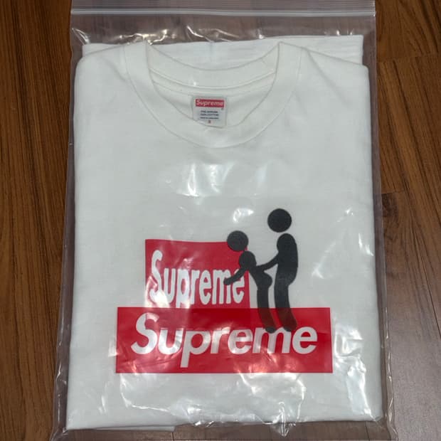 슈프림 스틱 티셔츠 화이트 25FW