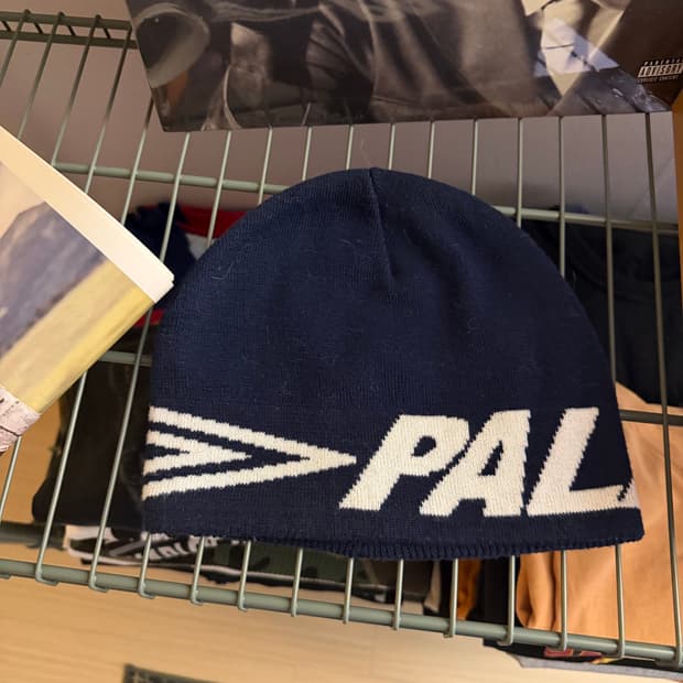 Palace umbro beanie