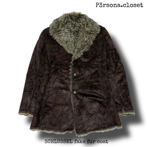 SCHLUSSEL fake fur coat