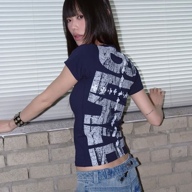 프렌다 DOUBLE CROSS BACK PRINT SHORT SLEEVE