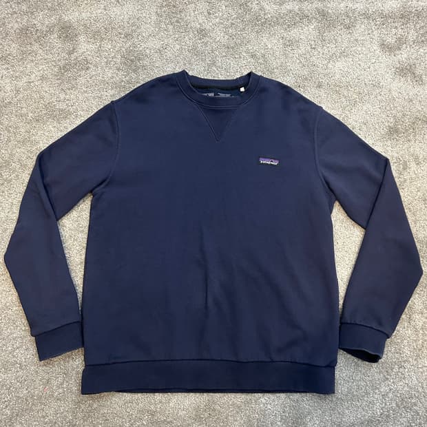 파타고니아 네이비 맨투맨
