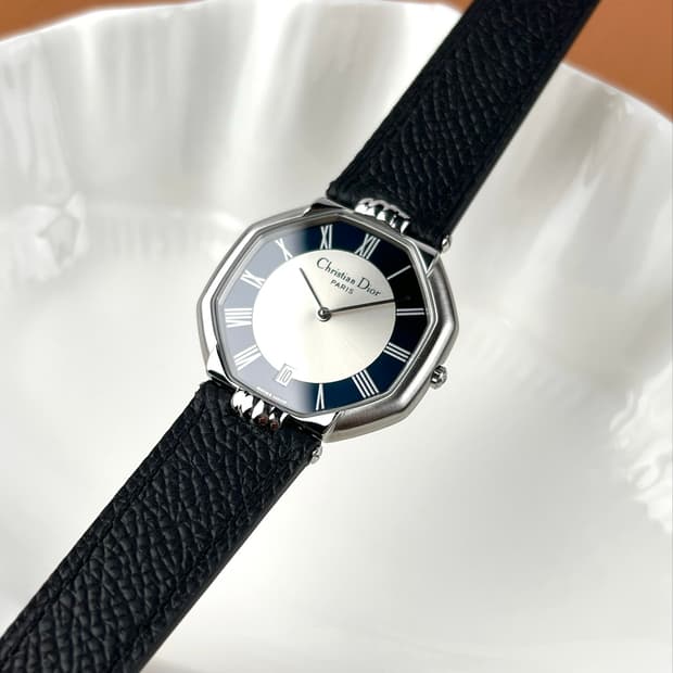 DIOR soft octagon date watch UNISEX