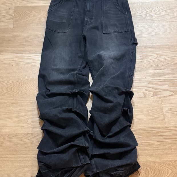 웰던 we11done Wrinkled Denim Pants