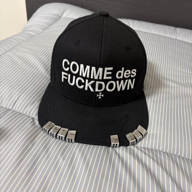 [OS]Alice Hollywood Comme des Fuckdown 