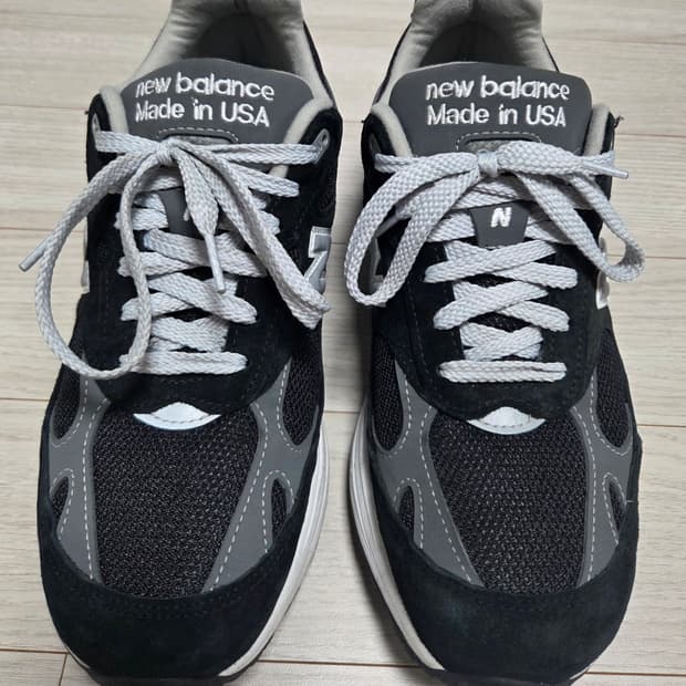뉴발란스 MR993BK