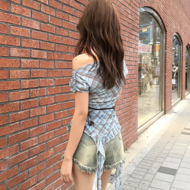 원숄더 프릴 에스틱 탑