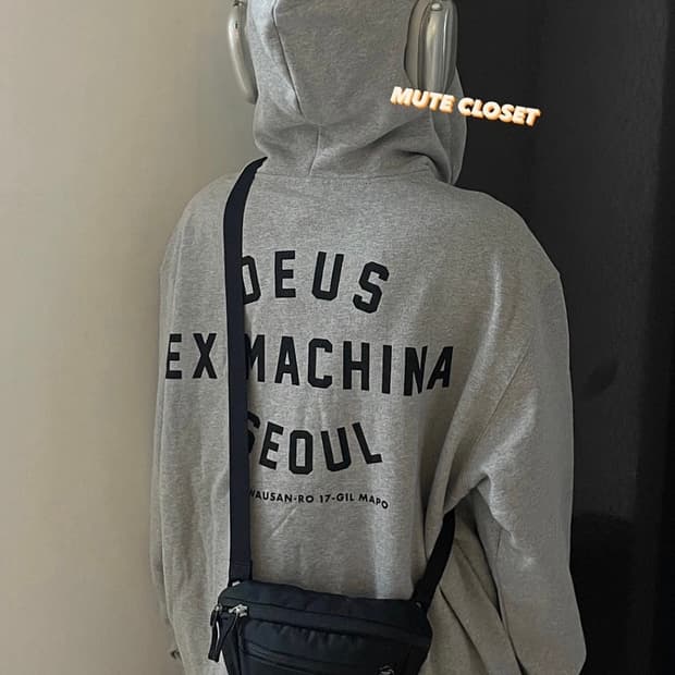 새상품) 데우스 엑스 마키나 서울 후드티 XL 그레이