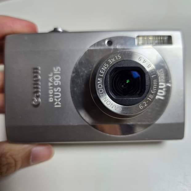 캐논 IXUS 90 IS 실버 색상 디지털 카메라
