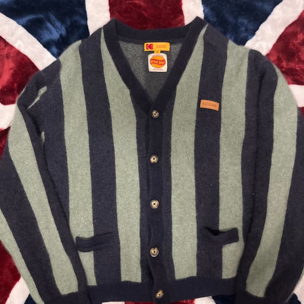 코닥 스트라이프 니트 가디건 105~110