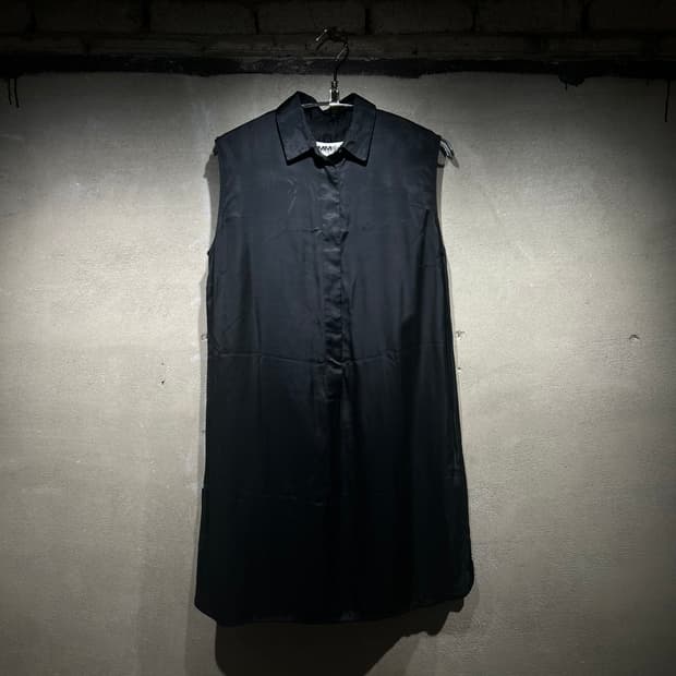 MM6 14FW sleeveless shirts
