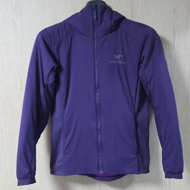 아크테릭스 아톰 후디 W 우먼즈 퍼플 