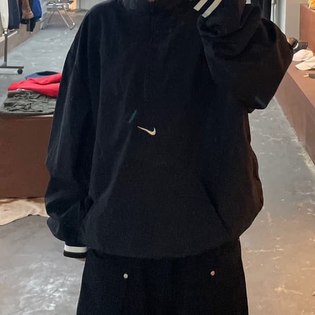 나이키 올드스쿨 블랙 아노락 웜업 H2288