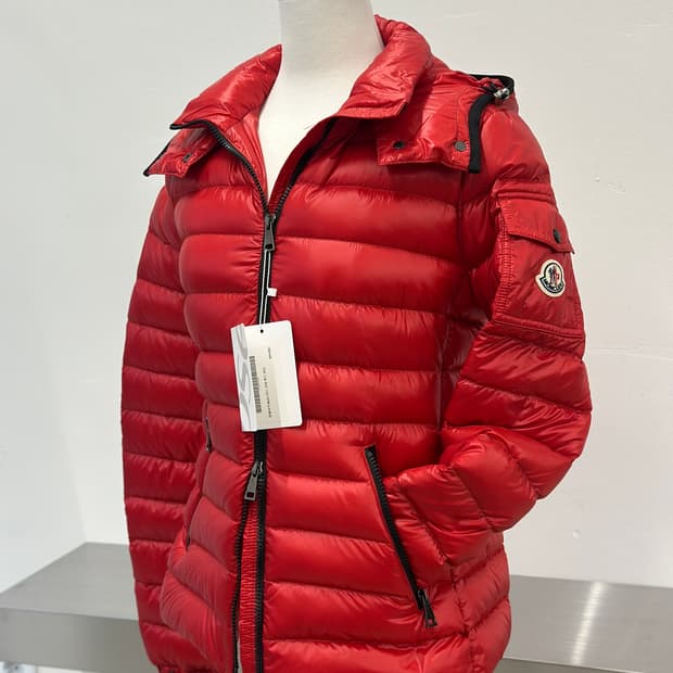 몽클레어 BLEU 레드 경량 후드 패딩 