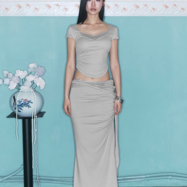 Ina shirring long skirt (ash beige)