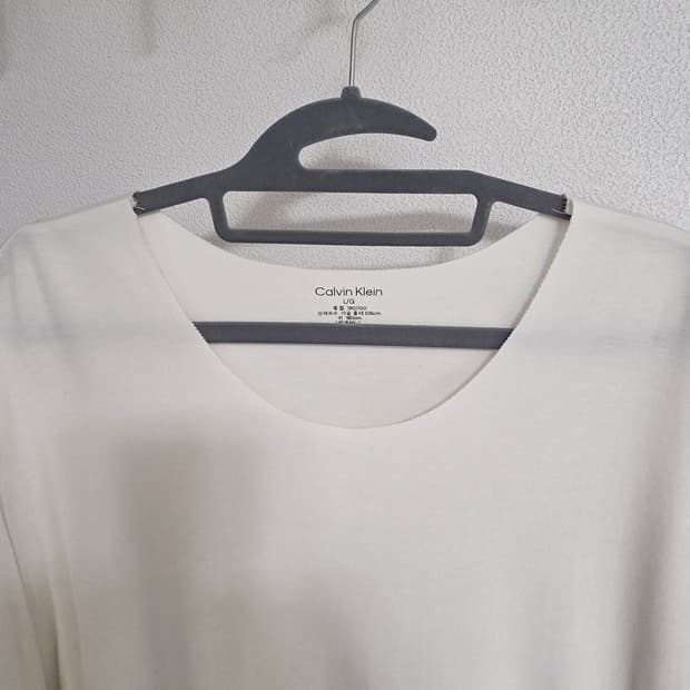 캘빈클라인 화이트 반팔 티셔츠 L