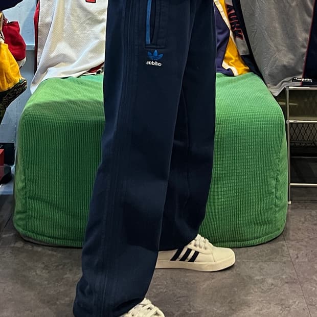 Adidas 3stripe jogger pants