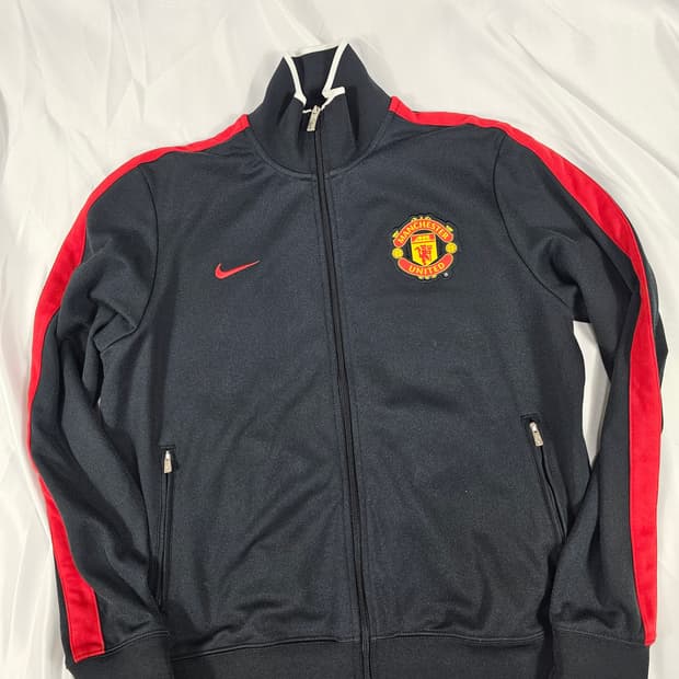 나이키맨유져지