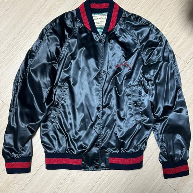 메종키츠네 네이비 새틴 스카잔 (여성) 스몰