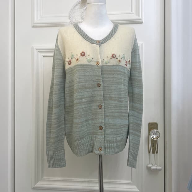 indi mint flower embroidery mori cardiga