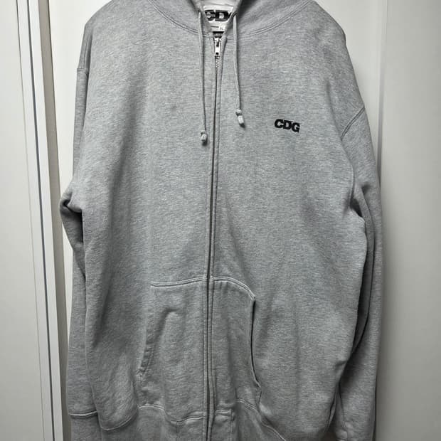 꼼데가르송 후드집업 